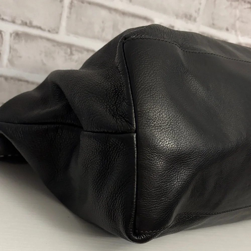 LIKE NEW Tory Burch Black Pebbled Leather Tote with Gold Chain - Picture 5 of 15